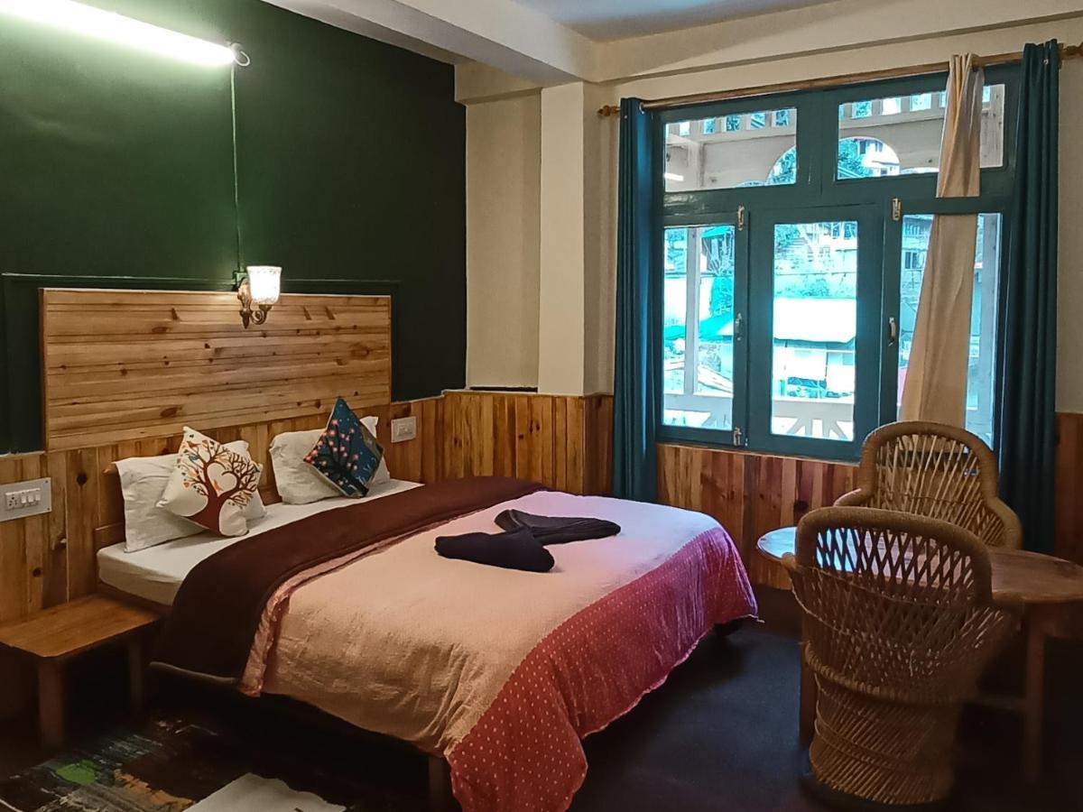 A Pousada Ozark House Jibhi Quarto foto